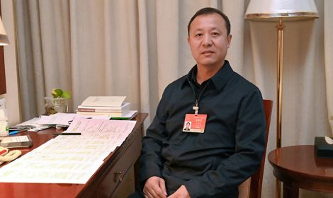 全国人大代表丁照民：建议医院增设护工岗位 缓解独生子女看护长辈难题